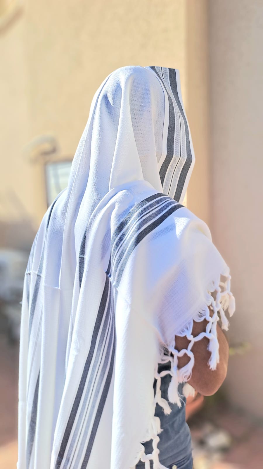מתנה שיש בה ערך טלית מהודרת גינס כחול בהיר אוריה אומנות ועיצוב בטליתות 1