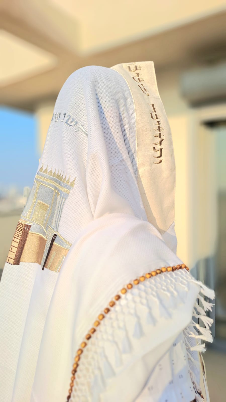 טלית מהודרת בעיצוב עם רקמת בית המקדש לא מחליקה אוריה - אומנות ועיצוב בטליתות 11