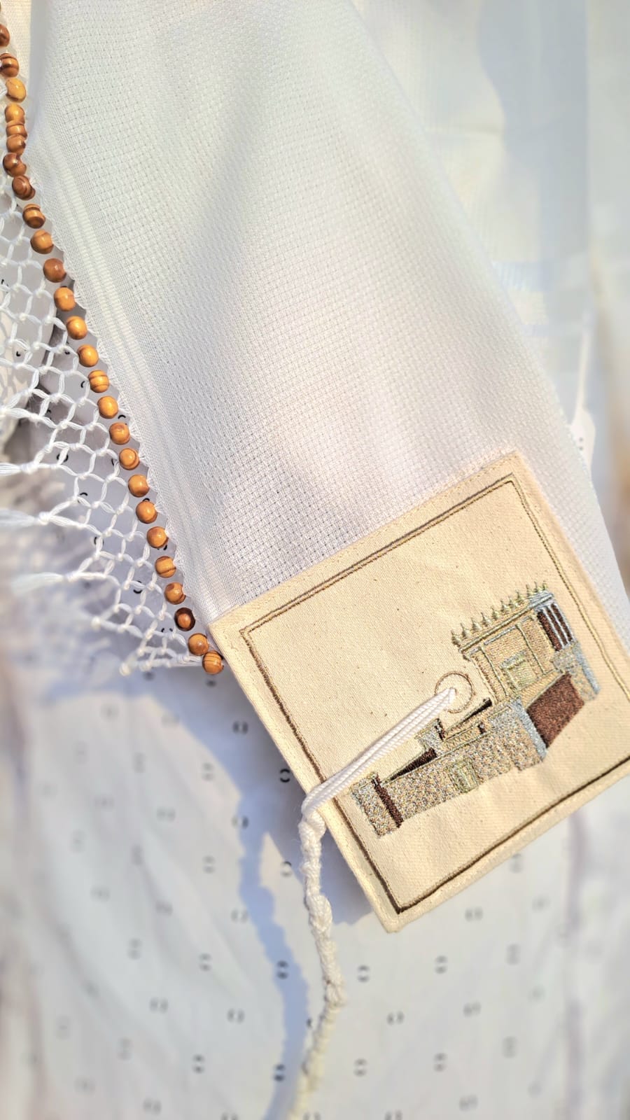 טלית מהודרת בעיצוב עם רקמת בית המקדש לא מחליקה אוריה - אומנות ועיצוב בטליתות 8