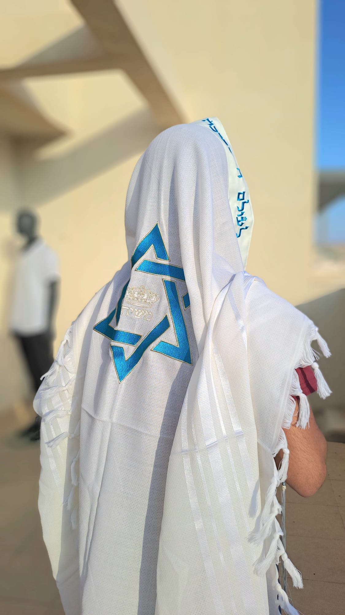 טלית צמר יוקרתית בעיצוב דוד - טורקיז משולב עם זהב נוצץ אוריה עיצוב טליתות 1