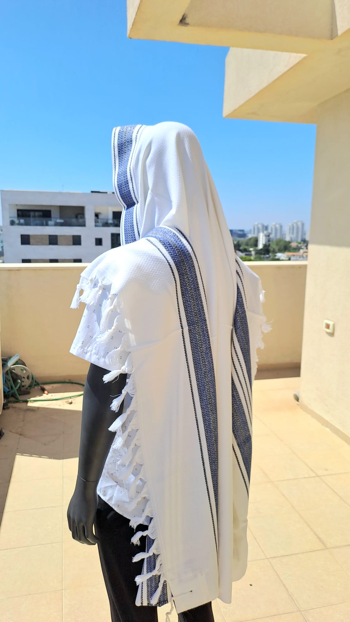 טלית באריגה דמוי עבודת יד פסים כחול רויאל אוריה אומנות ועיצוב בטליתות 4