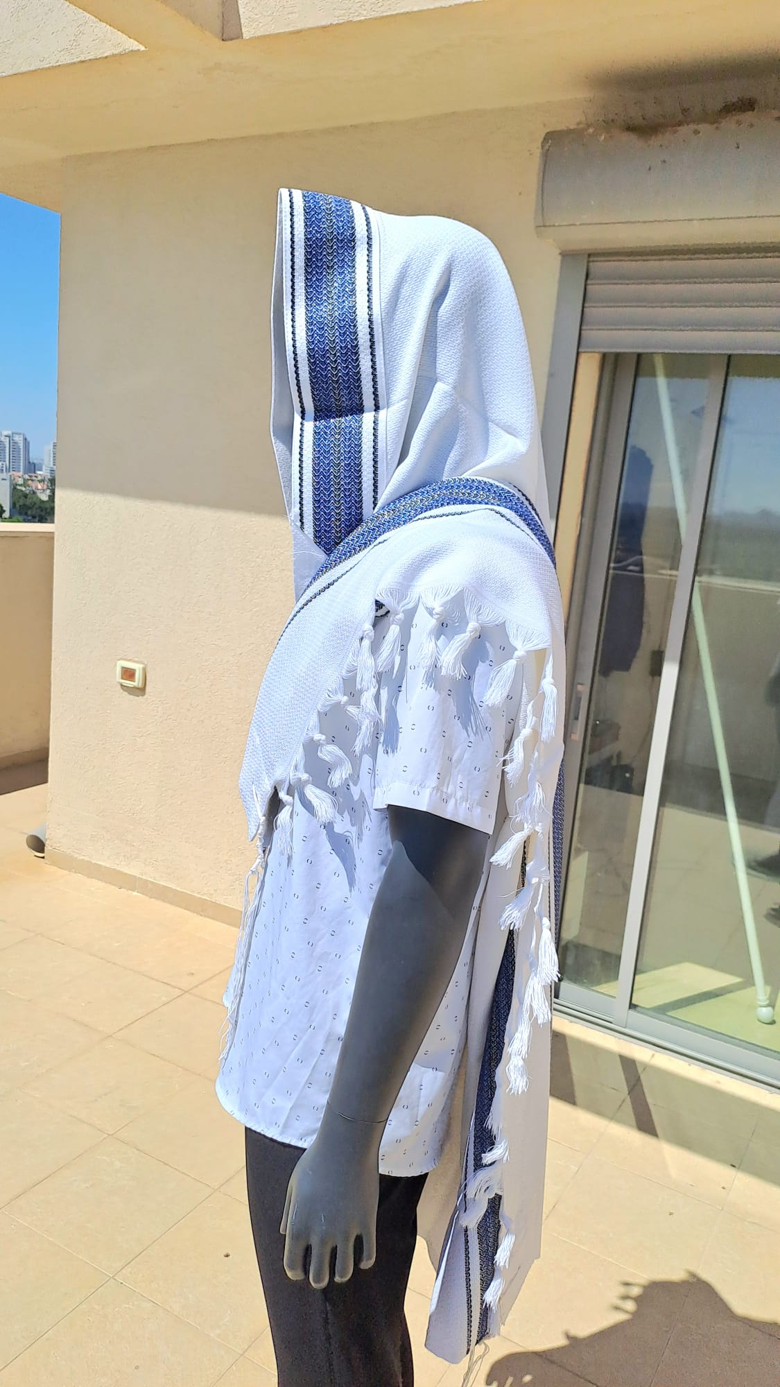 טלית באריגה דמוי עבודת יד פסים כחול רויאל אוריה אומנות ועיצוב בטליתות 5