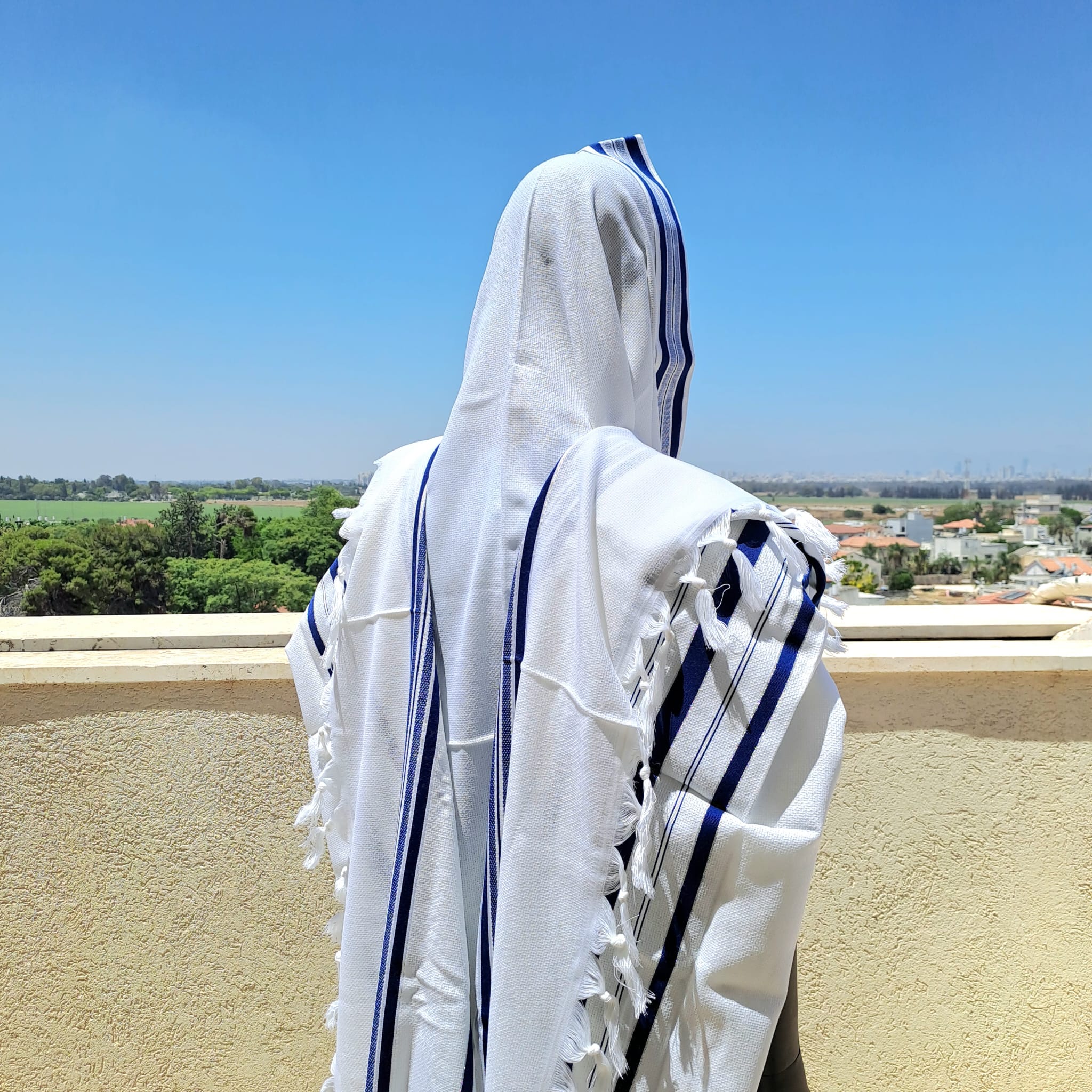 טלית צמר קלאסית בעיצוב פסים כחול רויאל אוריה עיצוב טליתות 6